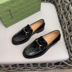 Gucci Low Shoes